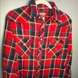 Wrangler Men's Vibrant Plaid Button-Down Shirt